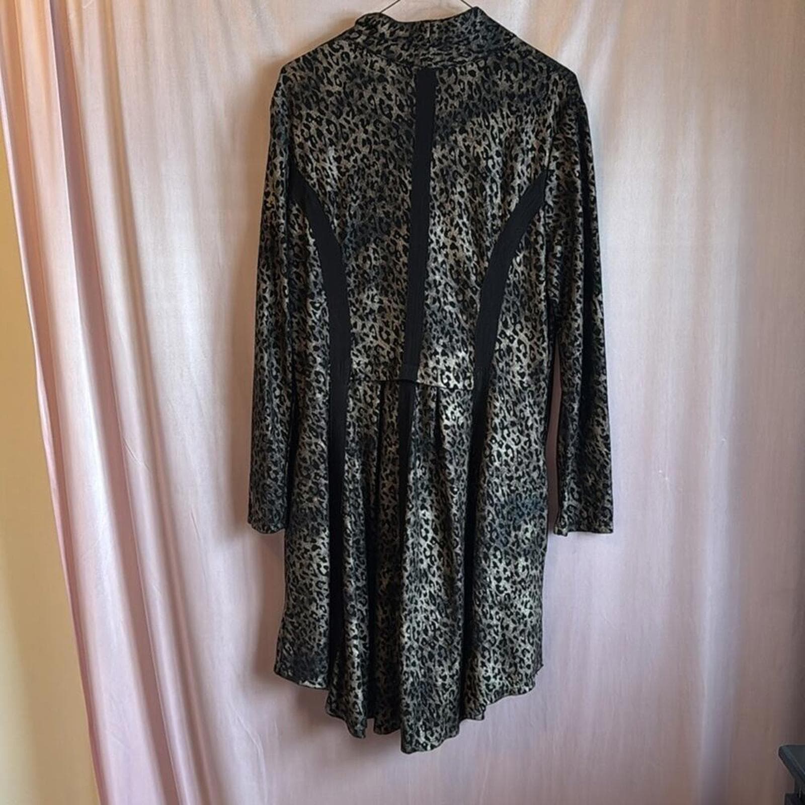 Plus size womens animal print jacket - Thumbnail 6