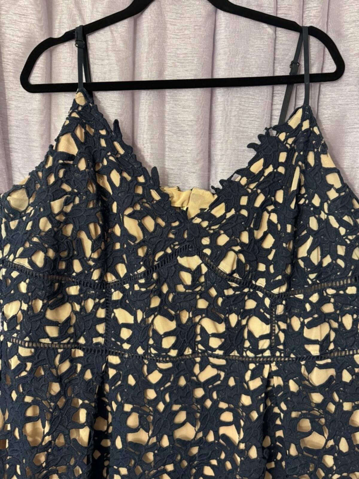 City Chic Navy Lace Midi Dress with Nude Lining - Thumbnail 4