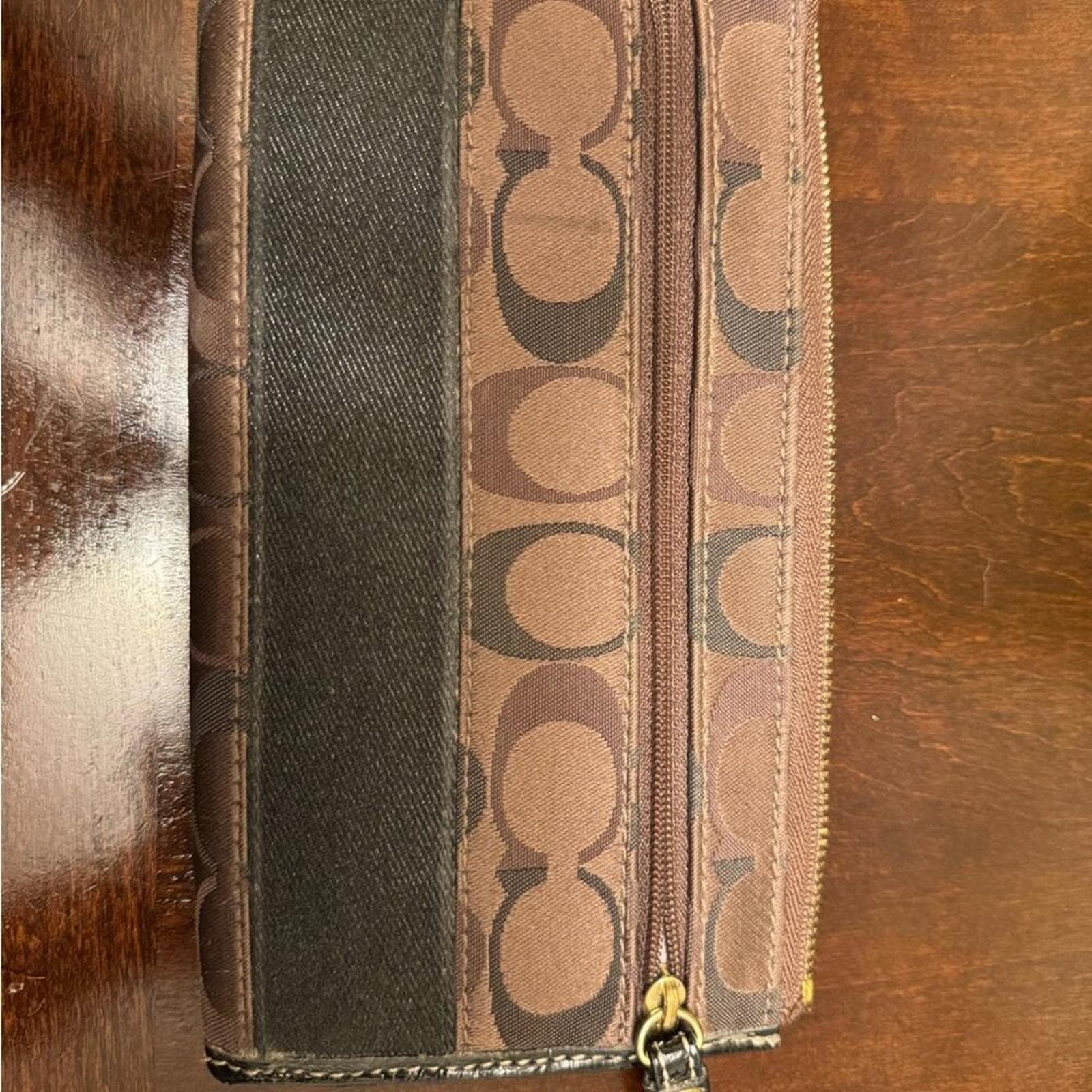 Coach Signature Canvas Wallet With Brown Leather Trim - Thumbnail 2