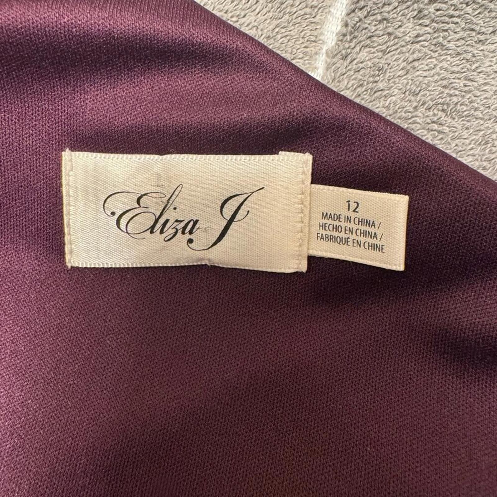 Eliza J One-Shoulder Dress in Deep Purple - Thumbnail 4