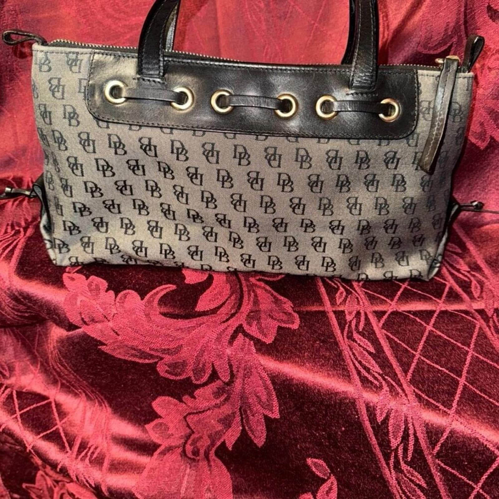 Dooney And Bourke | Vintage Grey Canvas Monogram Handbag Gold Hardware - Thumbnail 3