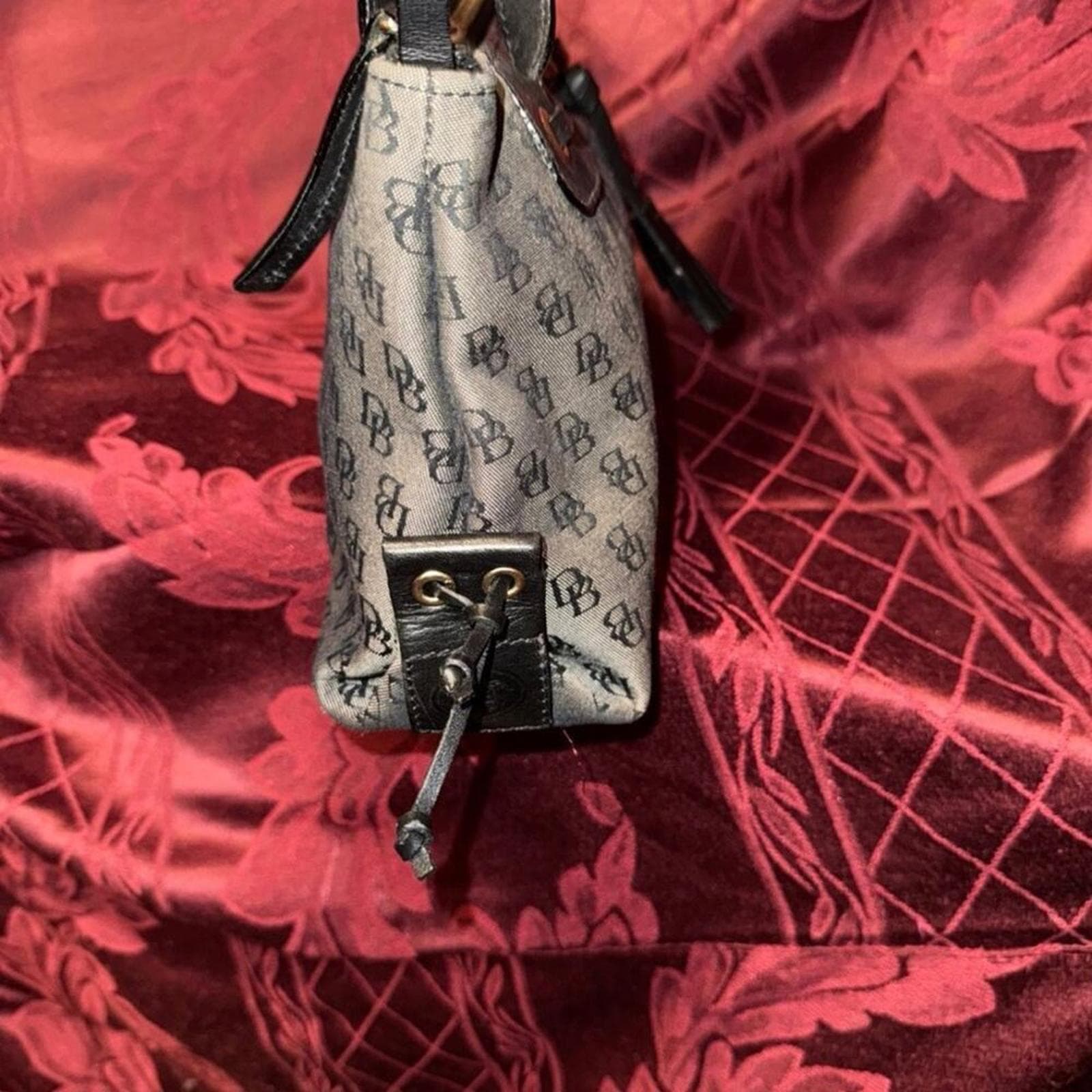 Dooney And Bourke | Vintage Grey Canvas Monogram Handbag Gold Hardware - Thumbnail 4