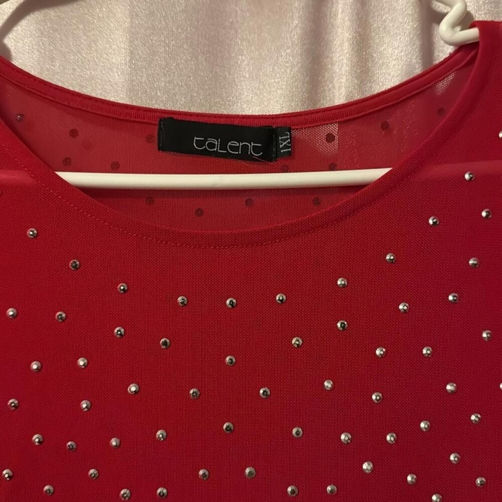 Plus size red sequined bodysuit - Thumbnail 4