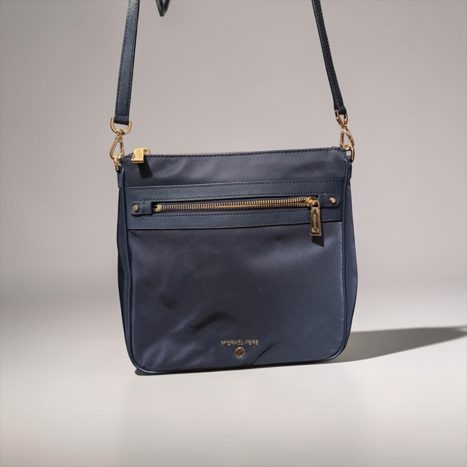 MICHAEL Michael Kors Jet Set Charm North South Crossbody - Image 1