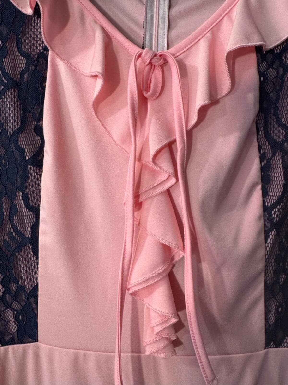 Plus-Size Navy Lace Midi Dress with Pink Accents - Thumbnail 5