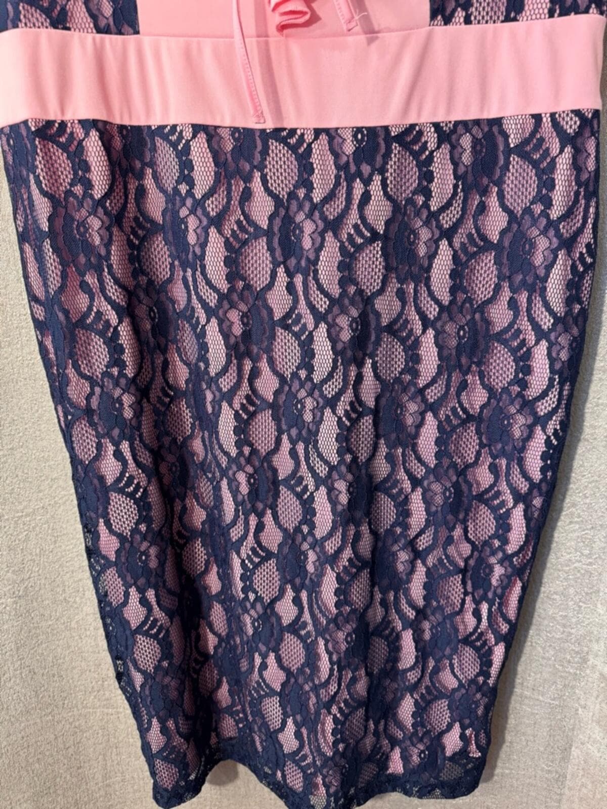 Plus-Size Navy Lace Midi Dress with Pink Accents - Thumbnail 3