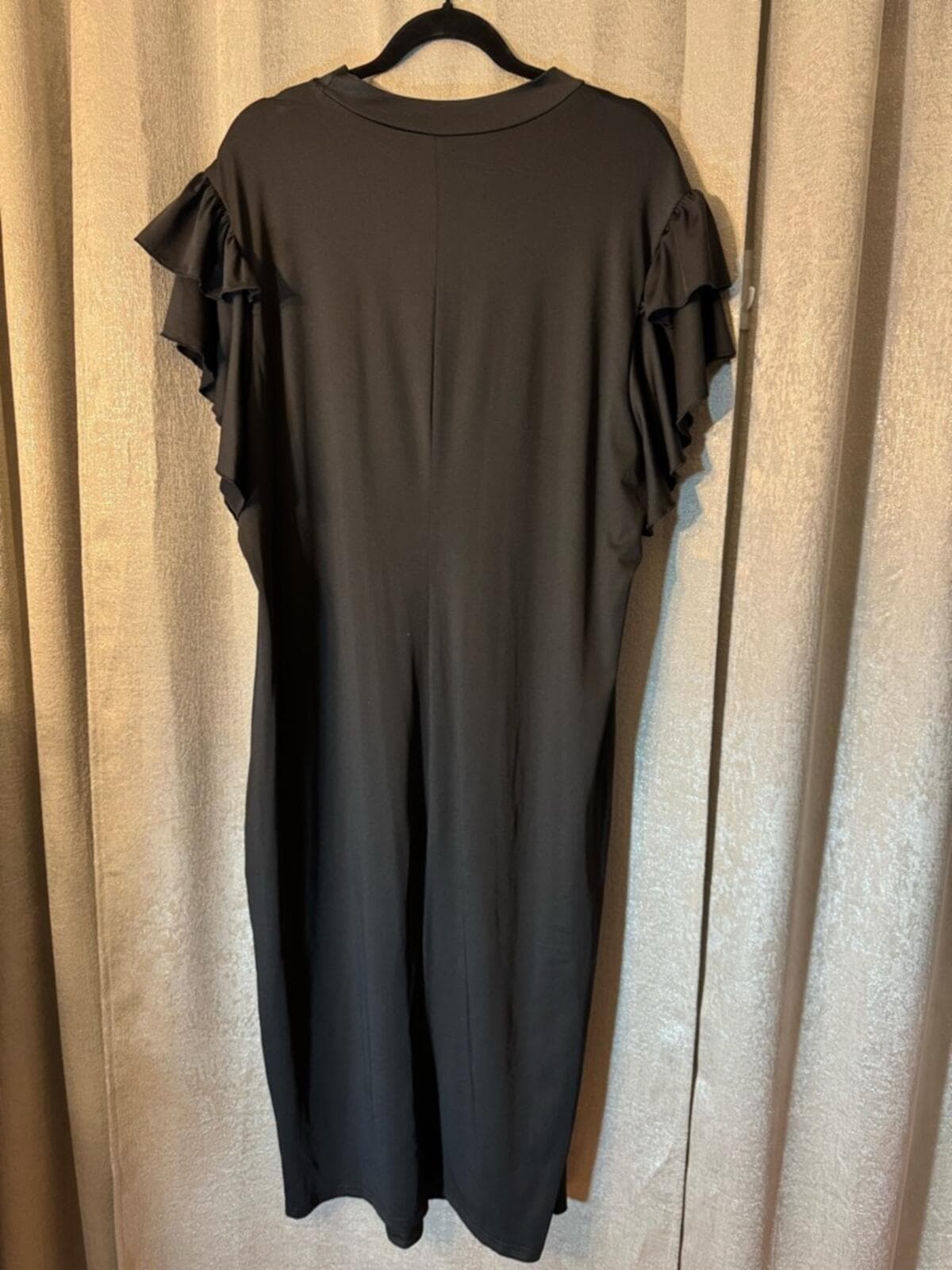 Plus-Size Black Ruffle Sleeve Midi Dress - Thumbnail 6