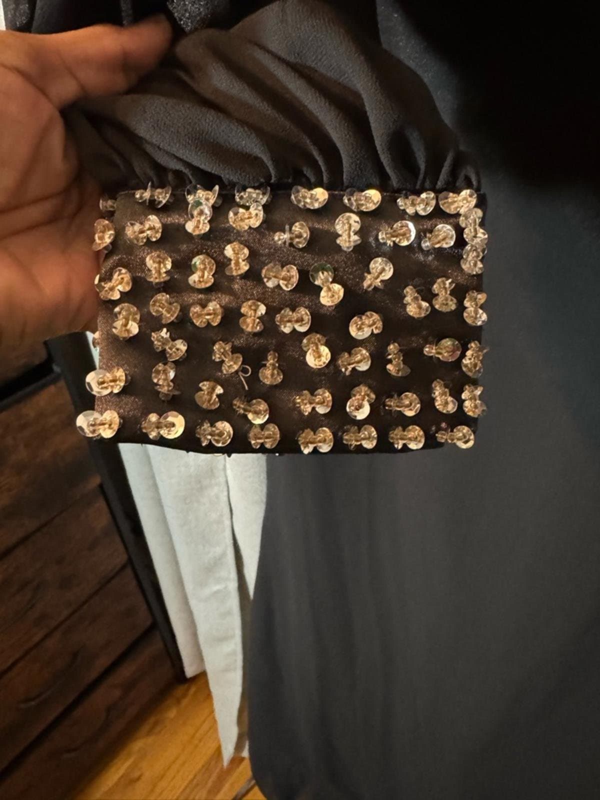 Elegant Black Evening Gown with Embellished Waist and Cuffs - Thumbnail 5