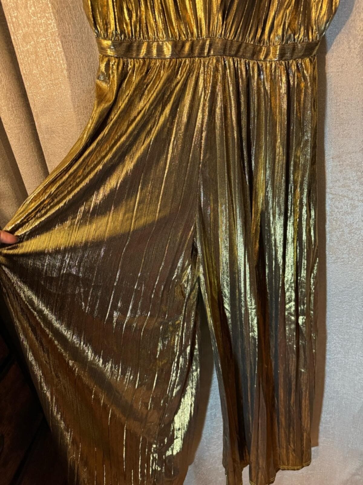 Gold Metallic Pleated Spaghetti-Strap Jumpsuit - Thumbnail 5