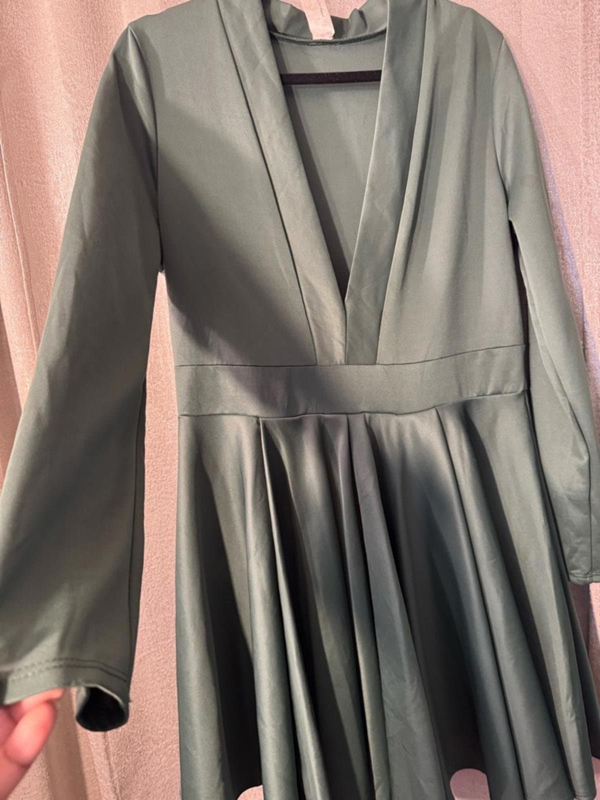 Elle Olive Green V-Neck Long Sleeve Dress - Thumbnail 3