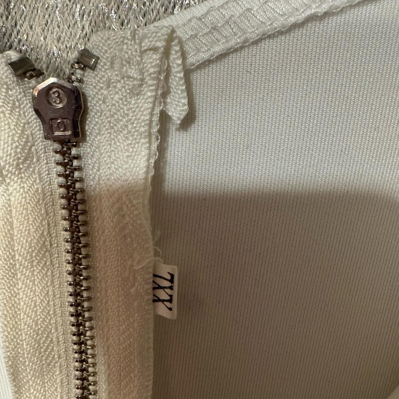 Cold-Shoulder Mini Dress - Thumbnail 3