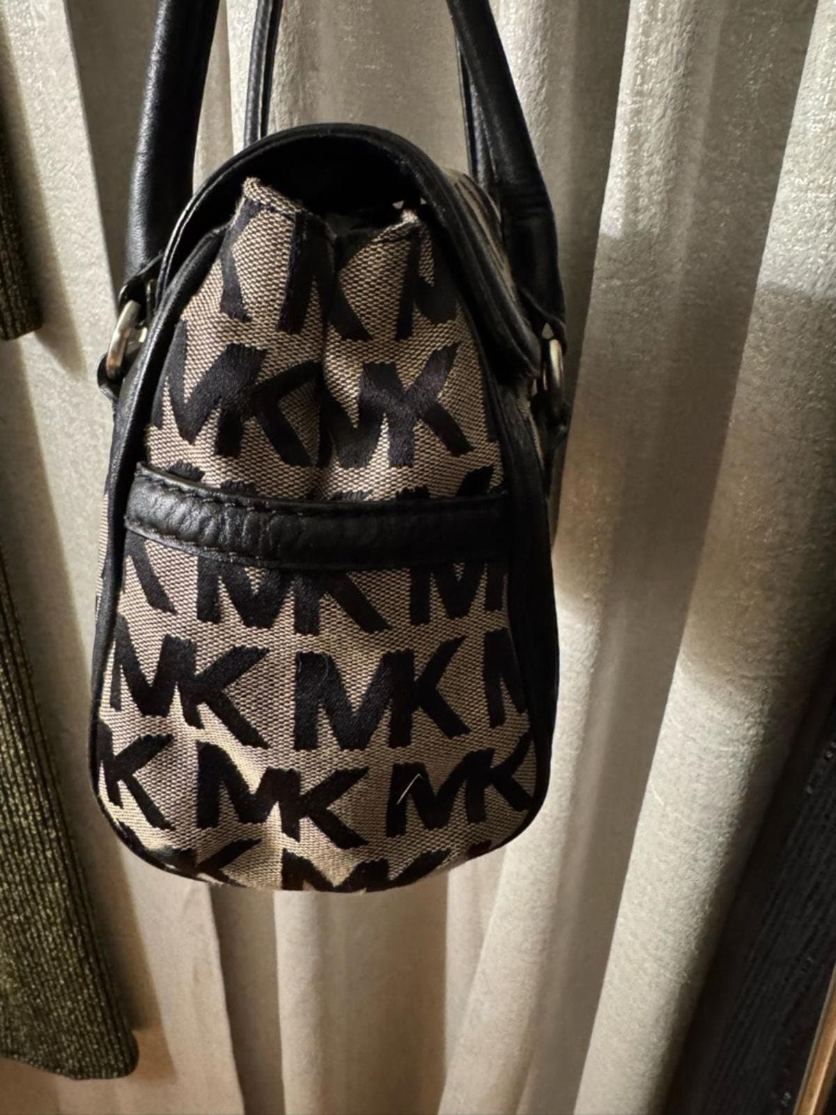 Michael Kors Beige and Black MK Logo Barrel Satchel with Leather Trim - Thumbnail 6