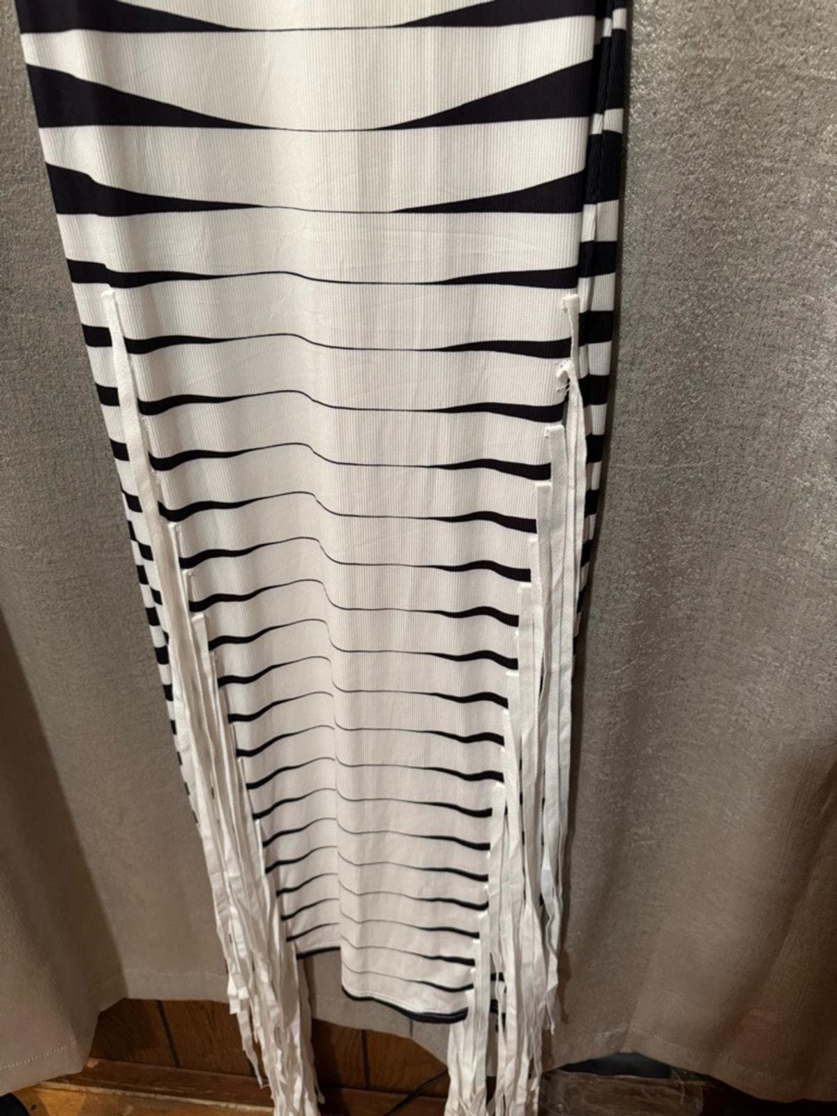 Sleeveless Black & White Striped Fringe Maxi Dress - Thumbnail 3