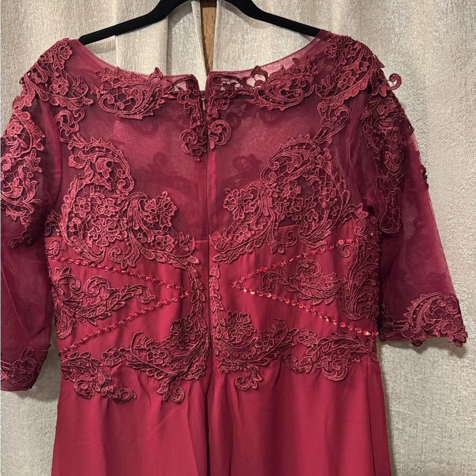 Embroidered Lace Bodice Wide-Leg Jumpsuit in Burgundy - Thumbnail 6