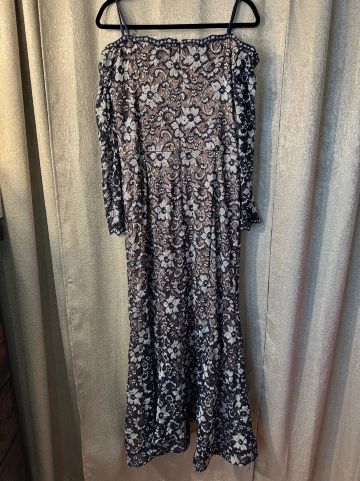 Xscape Navy and White Lace Off-Shoulder Long Sleeve Gown - Thumbnail 8