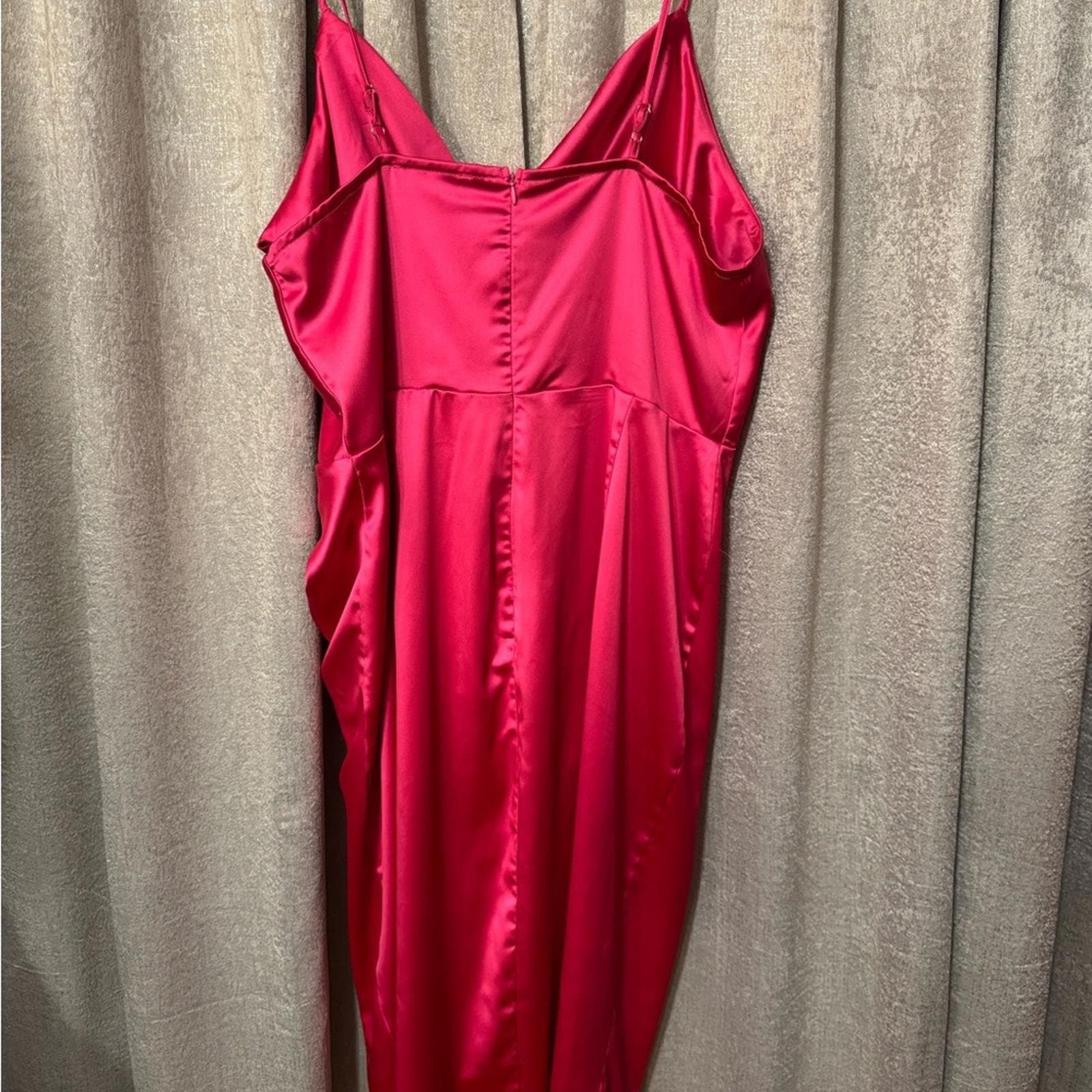 Chic Satin Slip Dress in Vibrant Pink - Thumbnail 3