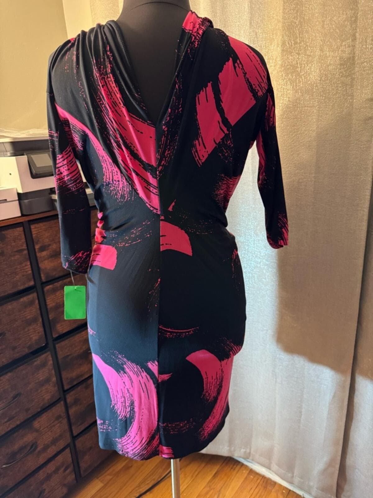 Cowl-Neck Black Mini Dress with Fuchsia Brushstroke Print - Thumbnail 6