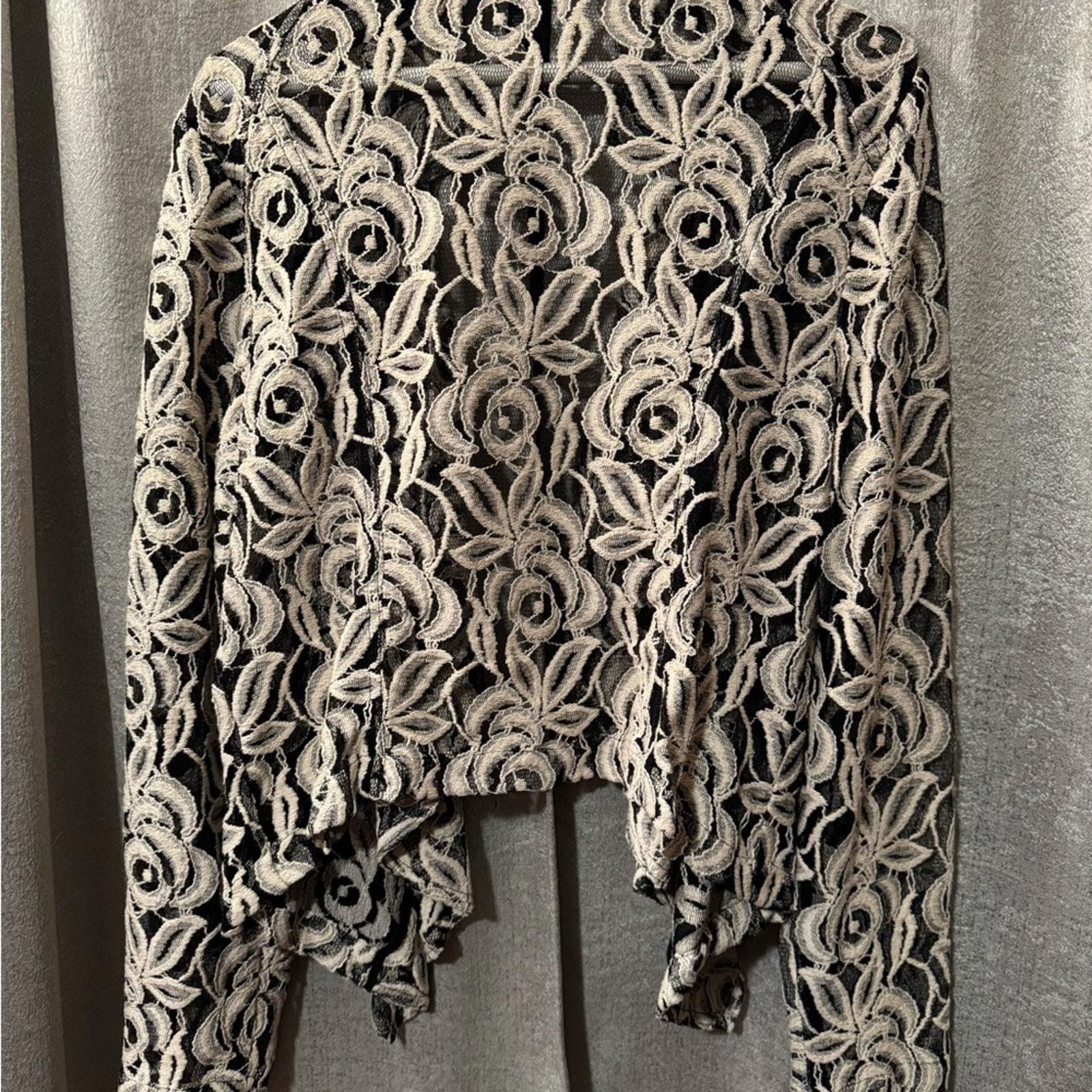 INC International Concepts Black and Cream Lace Open-Front Cardigan - Thumbnail 5