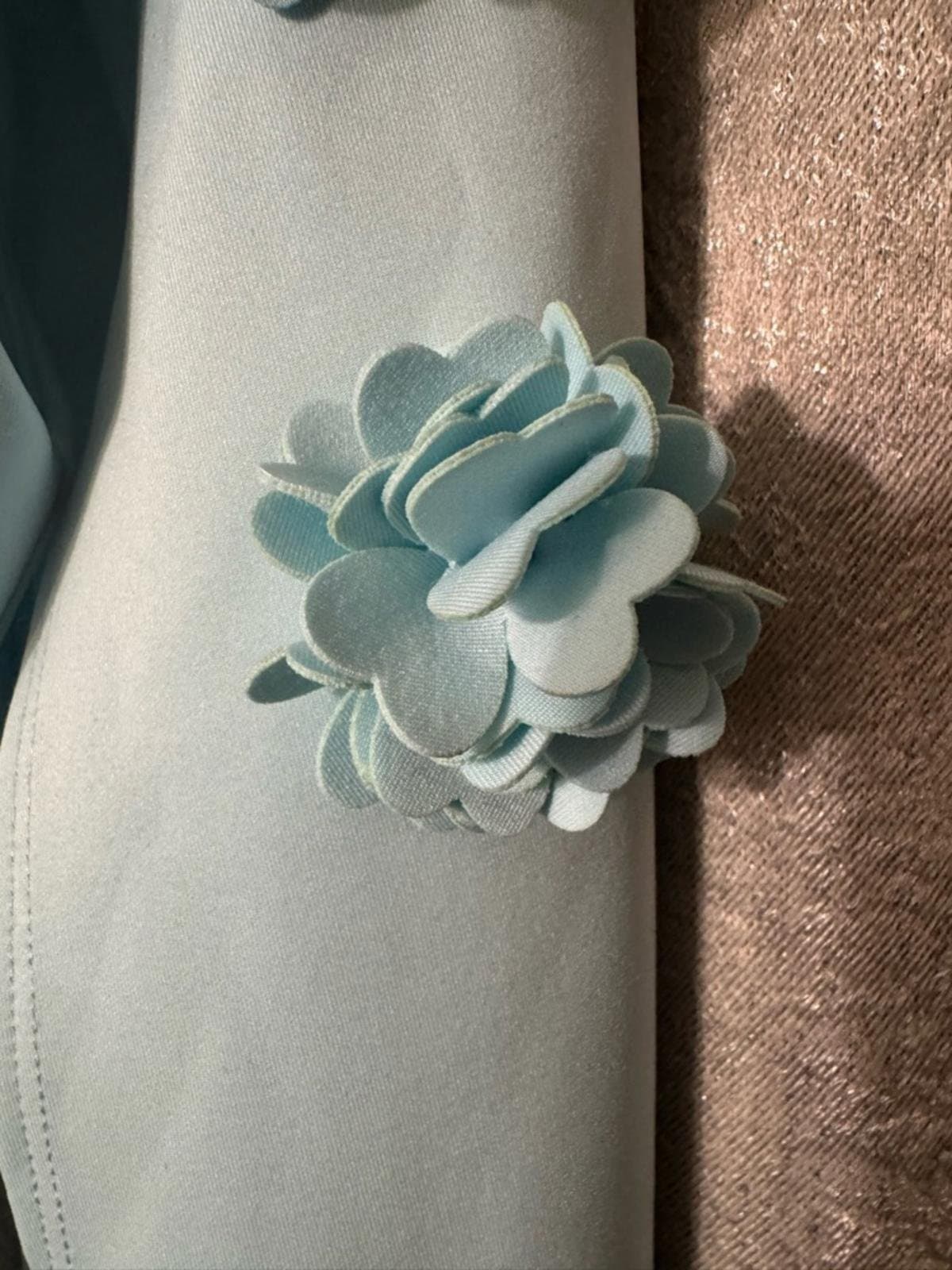 One-Shoulder Floral Appliqué Cocktail Dress in Light Blue - Thumbnail 7