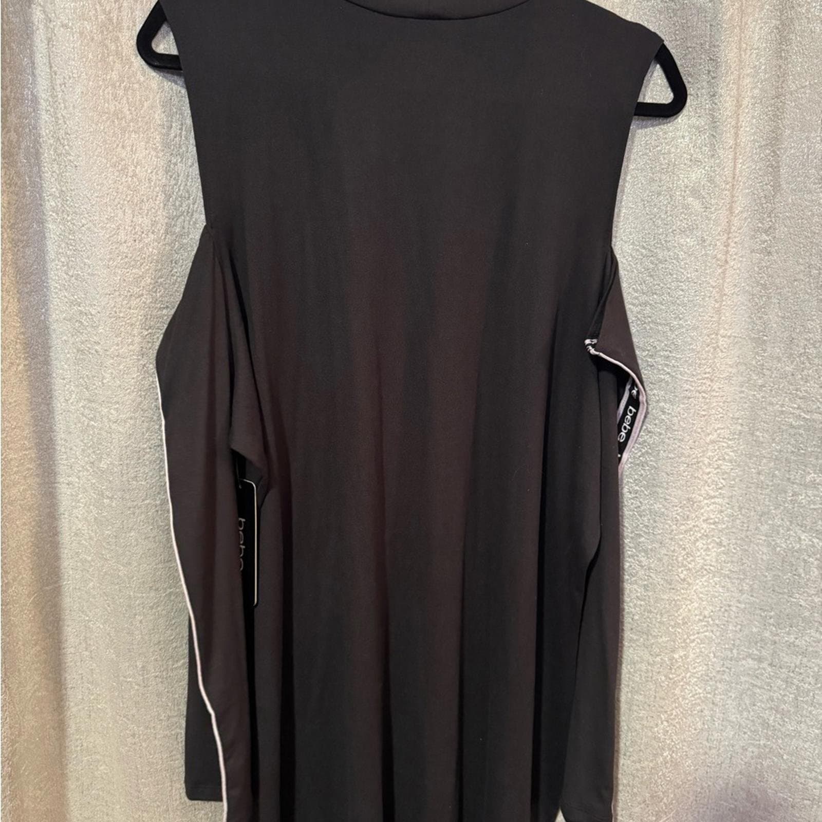 bebe Black Cold Shoulder Long Sleeve Dress - Thumbnail 3