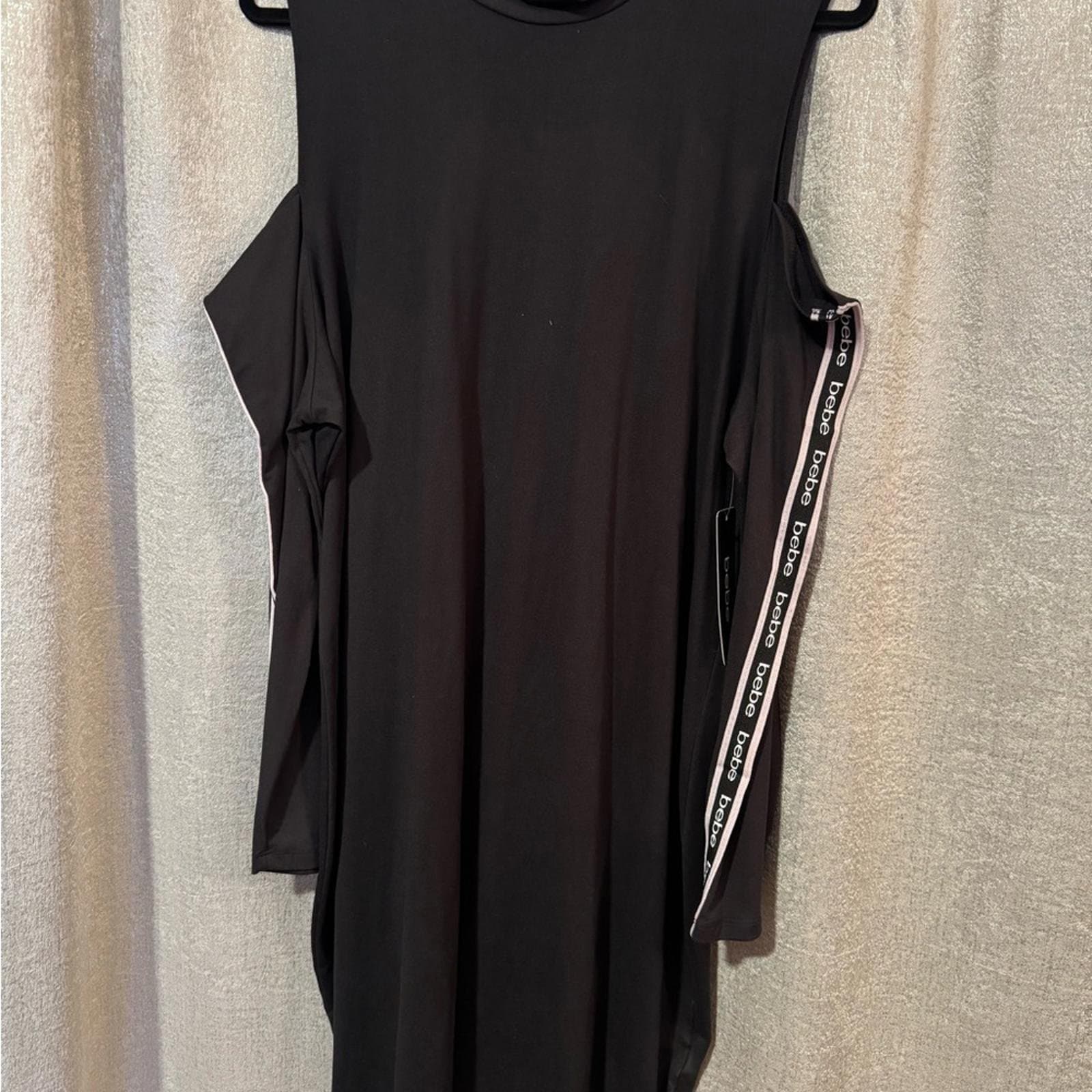 bebe Black Cold Shoulder Long Sleeve Dress - Thumbnail 2