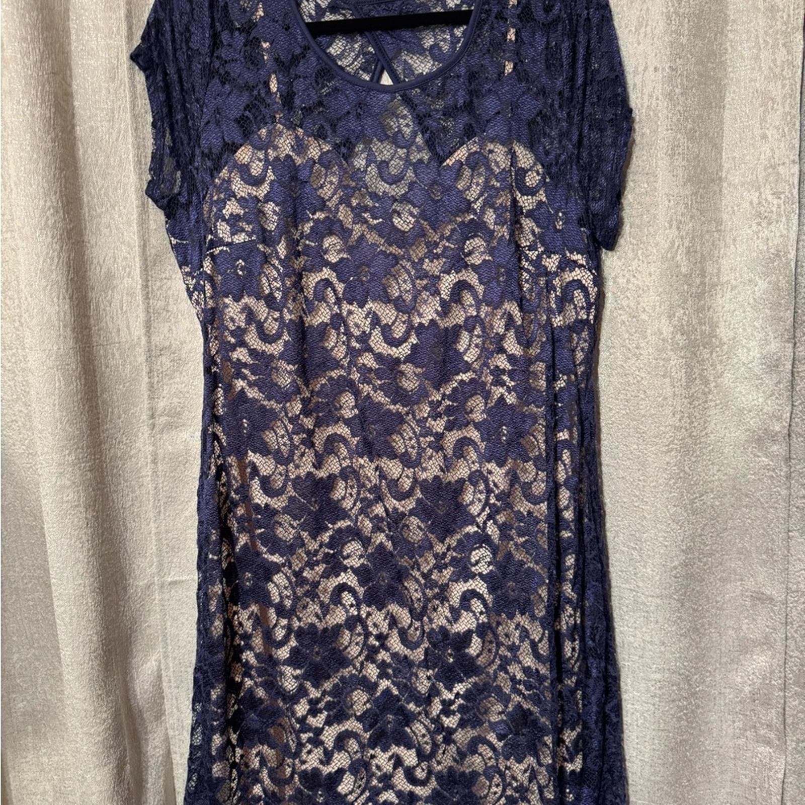 Almost Famous Navy and Beige Lace Midi Dress - Thumbnail 2
