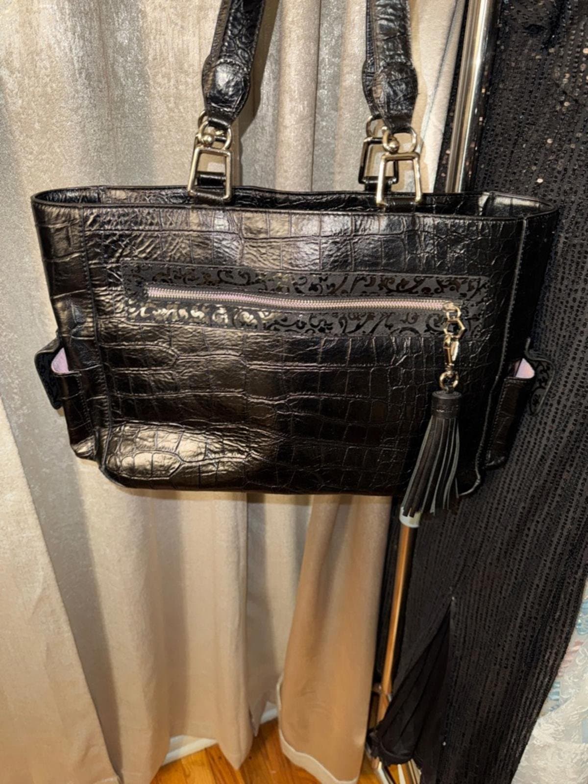 Black Embossed Tote with Yellow Floral Accent - Thumbnail 5