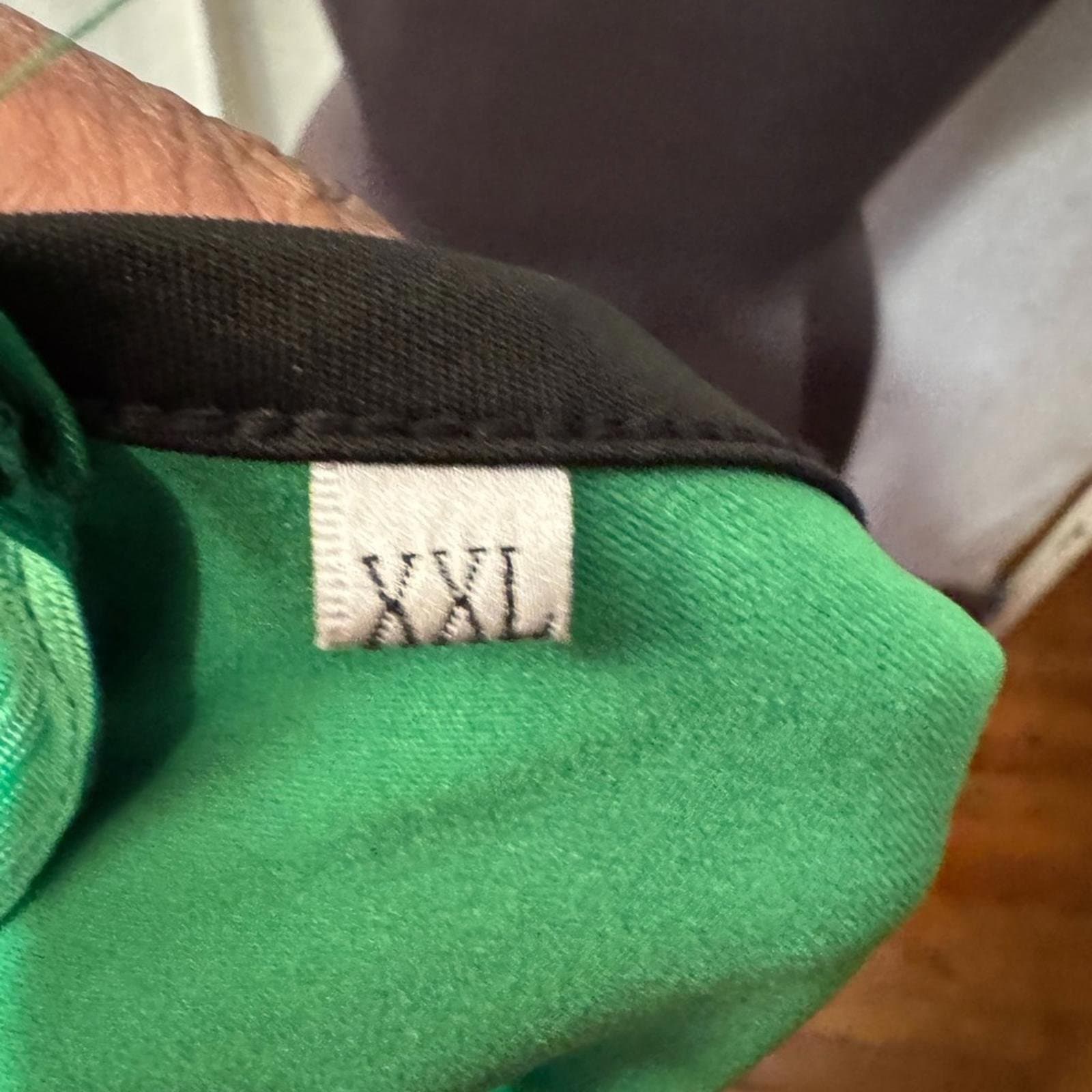 Elegant Green Midi Dress with Black Accents - Thumbnail 5