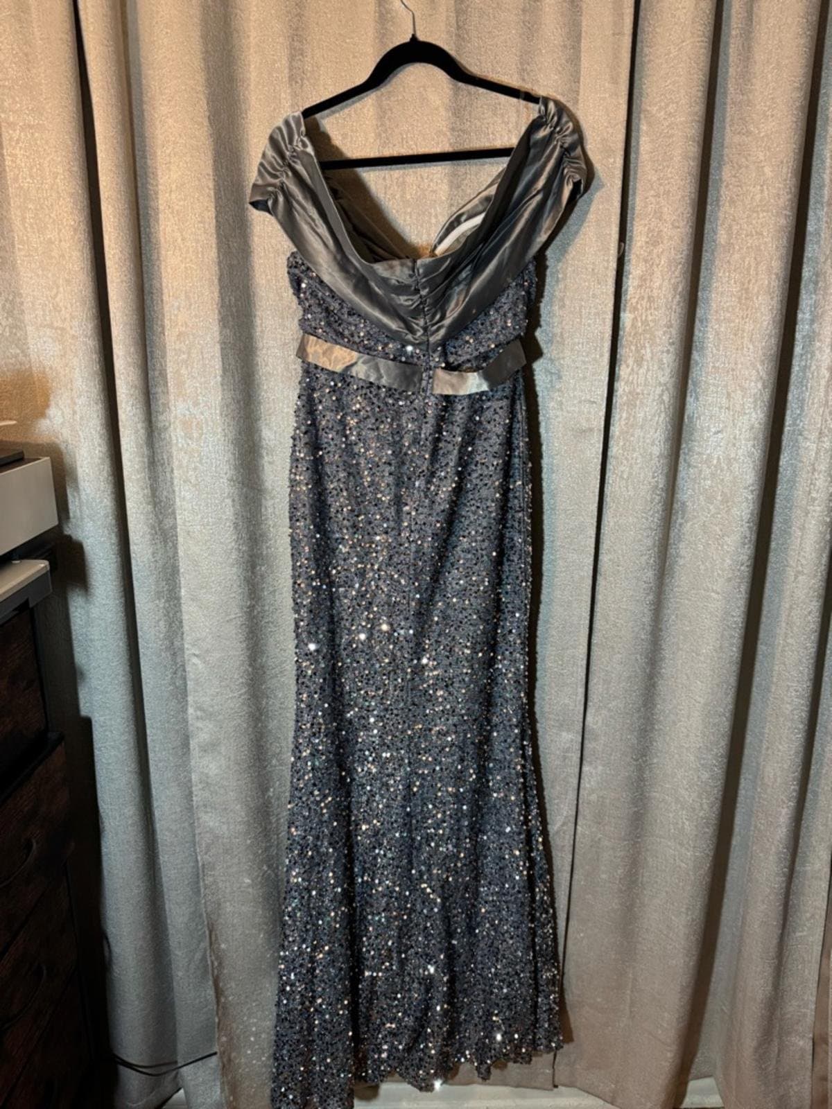 Off-Shoulder Sparkling Evening Gown in Silver - Thumbnail 7