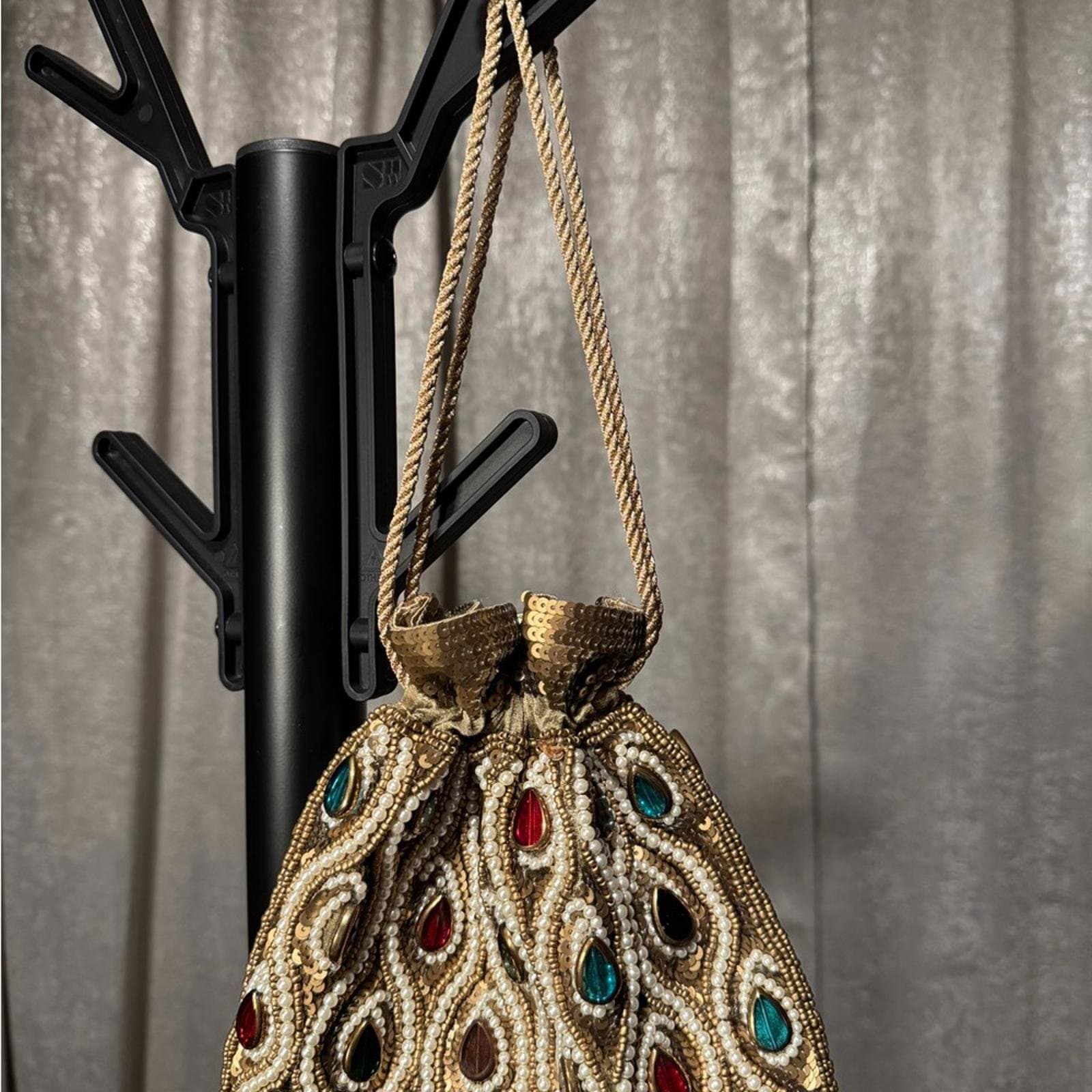 Gold Embellished Women's Clutch with Multicolor Accents - Thumbnail 3