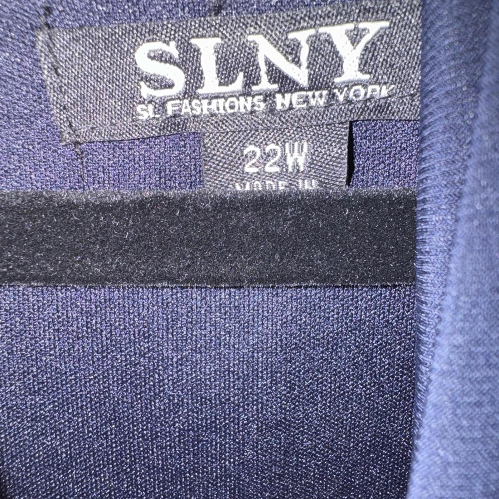 SLNY Black V-Neck Ruched Midi Dress with Embroidered Tulle - Thumbnail 5