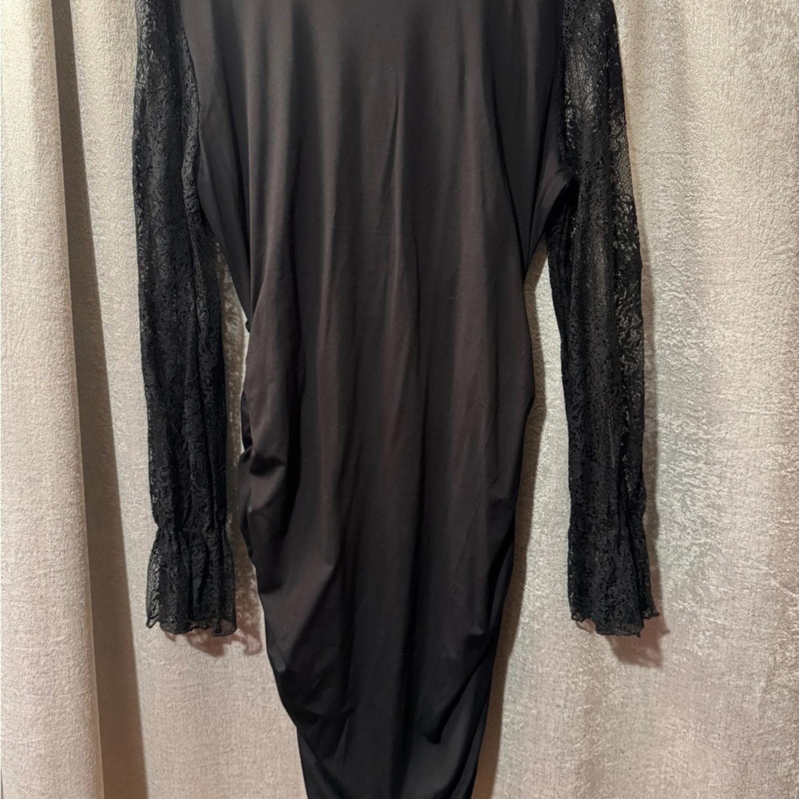 Elegant Black Lace-Sleeve Wrap Midi Dress - Thumbnail 6