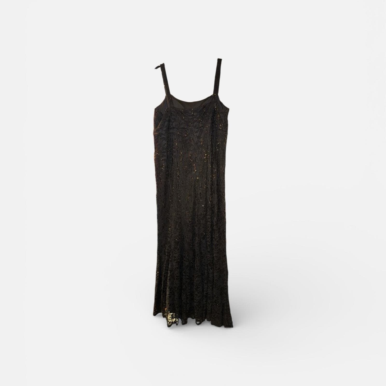 Black Evening Gown - Thumbnail 3