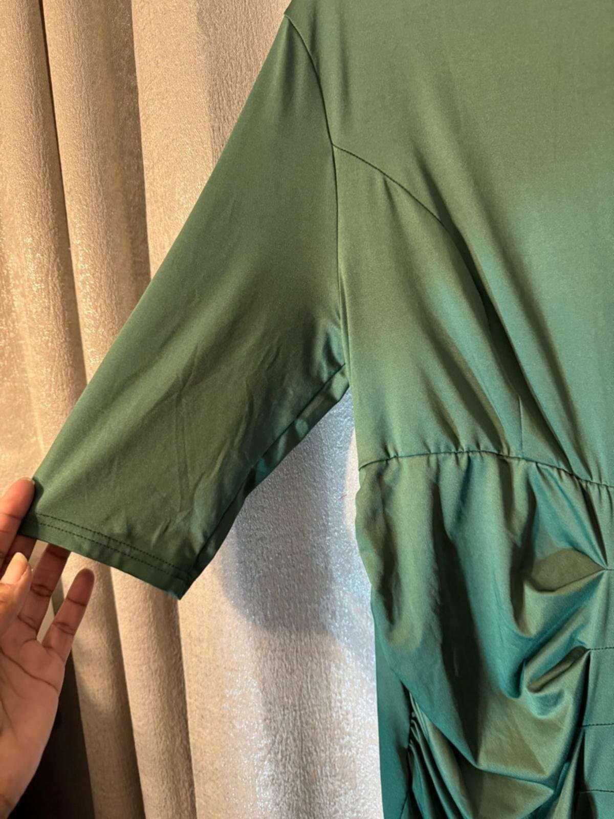 SHEIN Forest Green Ruched Midi Dress - Thumbnail 5