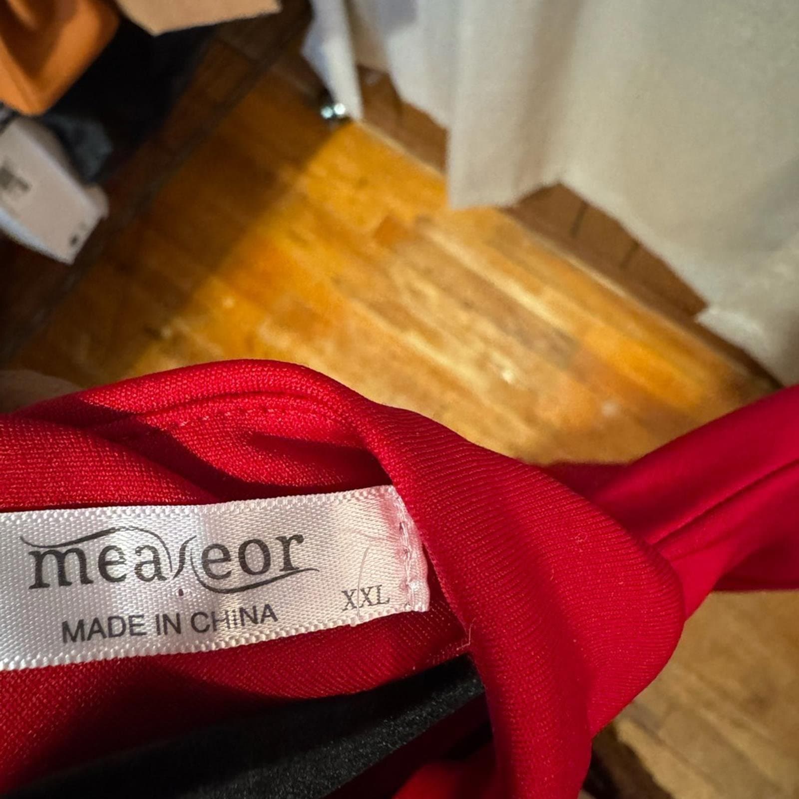 Elegant Red Long Sleeve Dress - Thumbnail 4