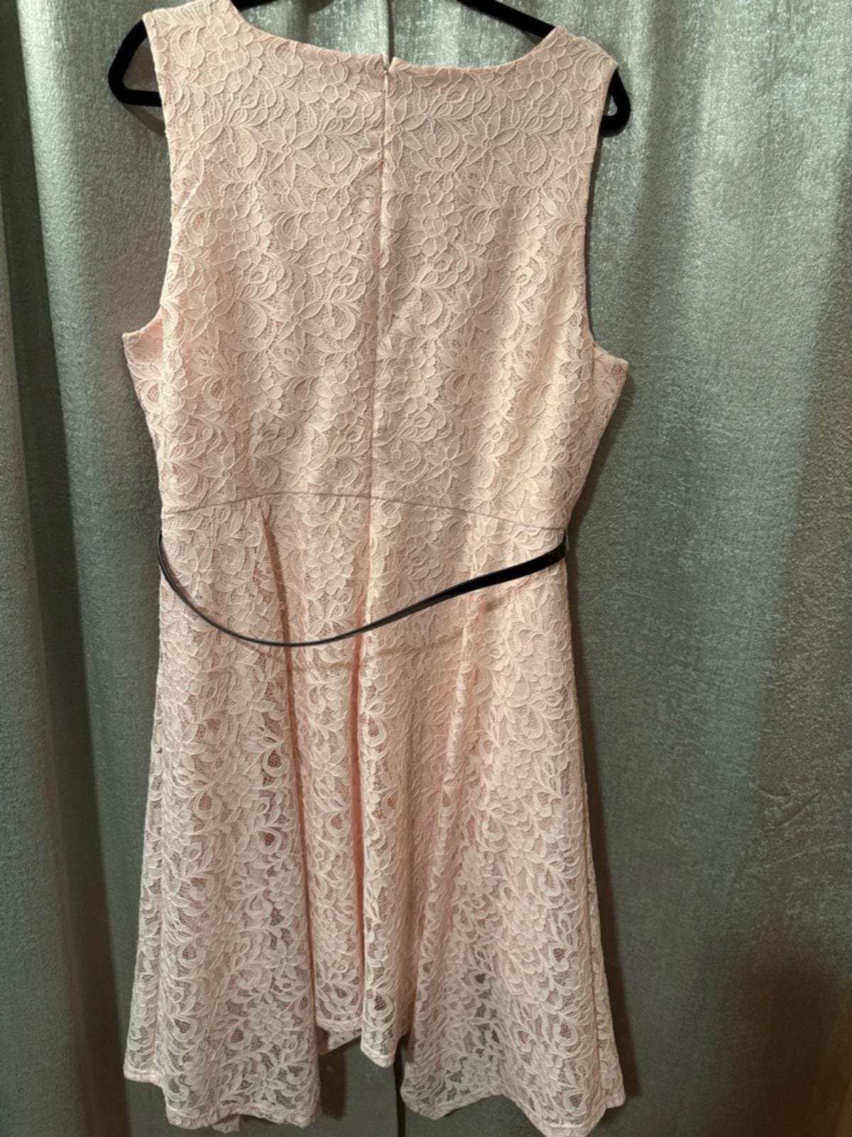 Elle Pink Lace High-Low Fit-and-Flare Dress with Slim Belt - Thumbnail 6
