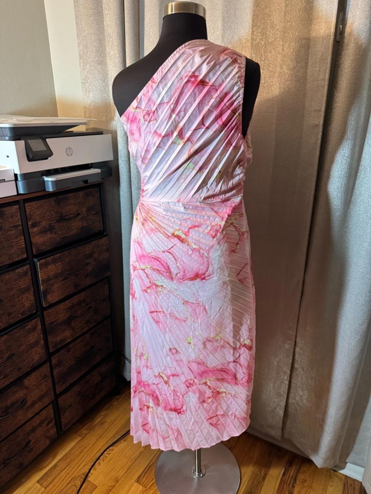 SHEIN Pink Marble One-Shoulder Pleated Midi Dress - Thumbnail 5