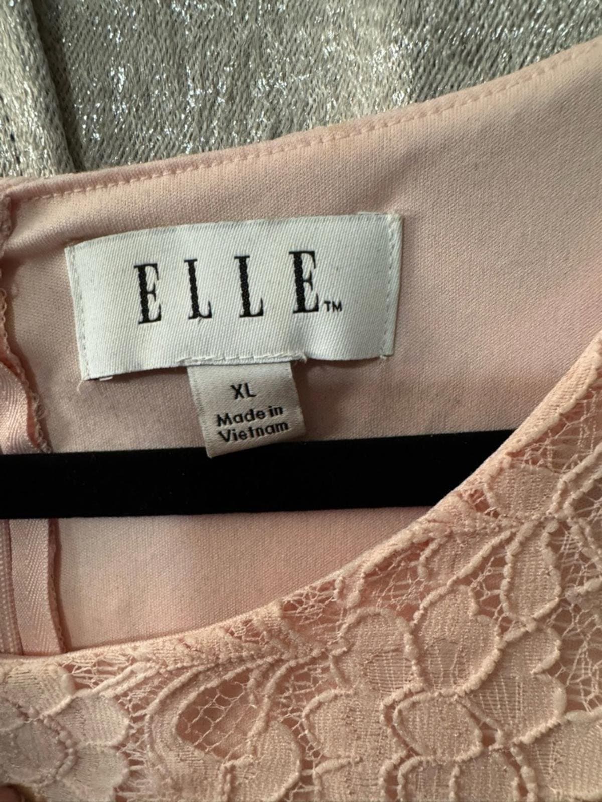 Elle Pink Lace High-Low Fit-and-Flare Dress with Slim Belt - Thumbnail 3