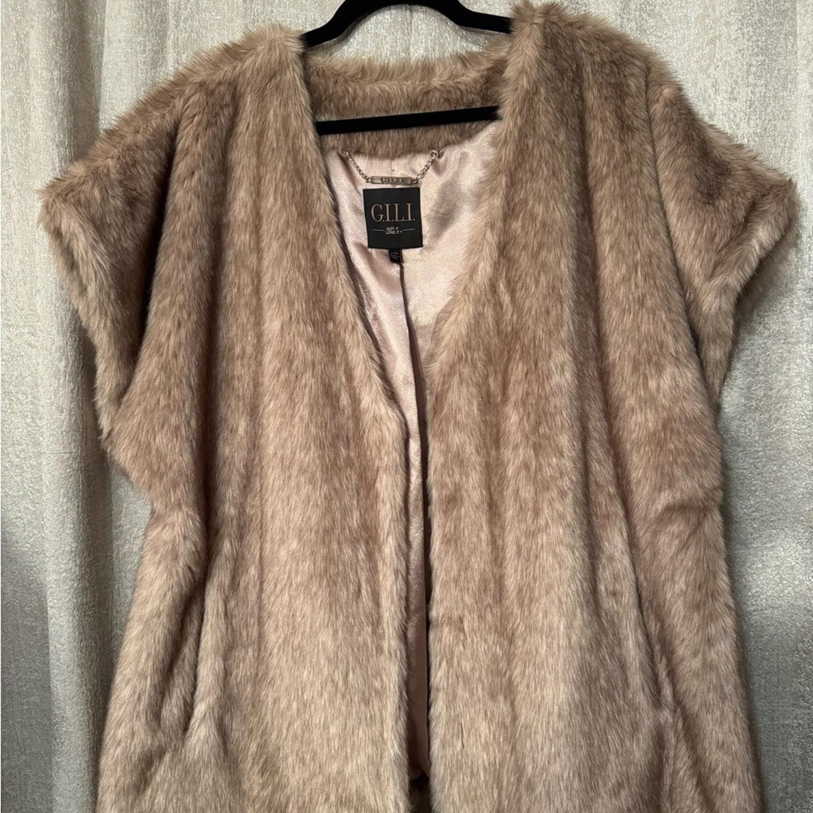G.I.L.I. Women's Plush Faux Fur Poncho - Beige - Image 1