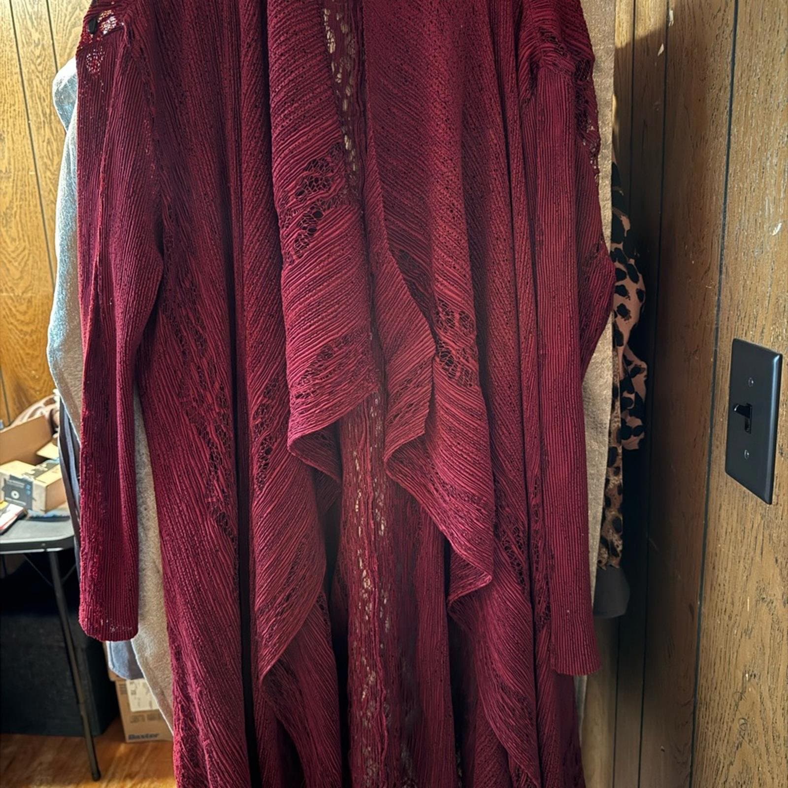 Elegant Burgundy Cardigan for Women - Thumbnail 2