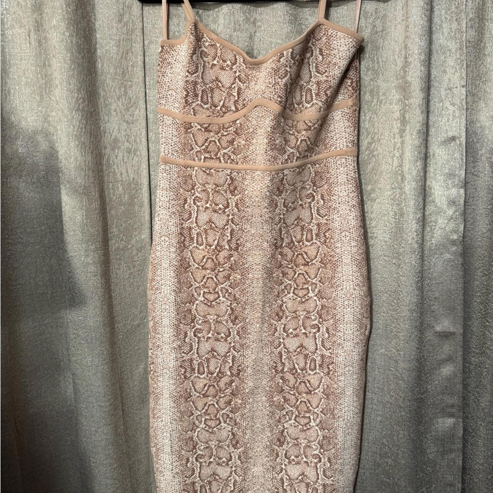 BCBGMAXAZRIA Snakeskin-Print Bodycon Cocktail Dress - Thumbnail 2