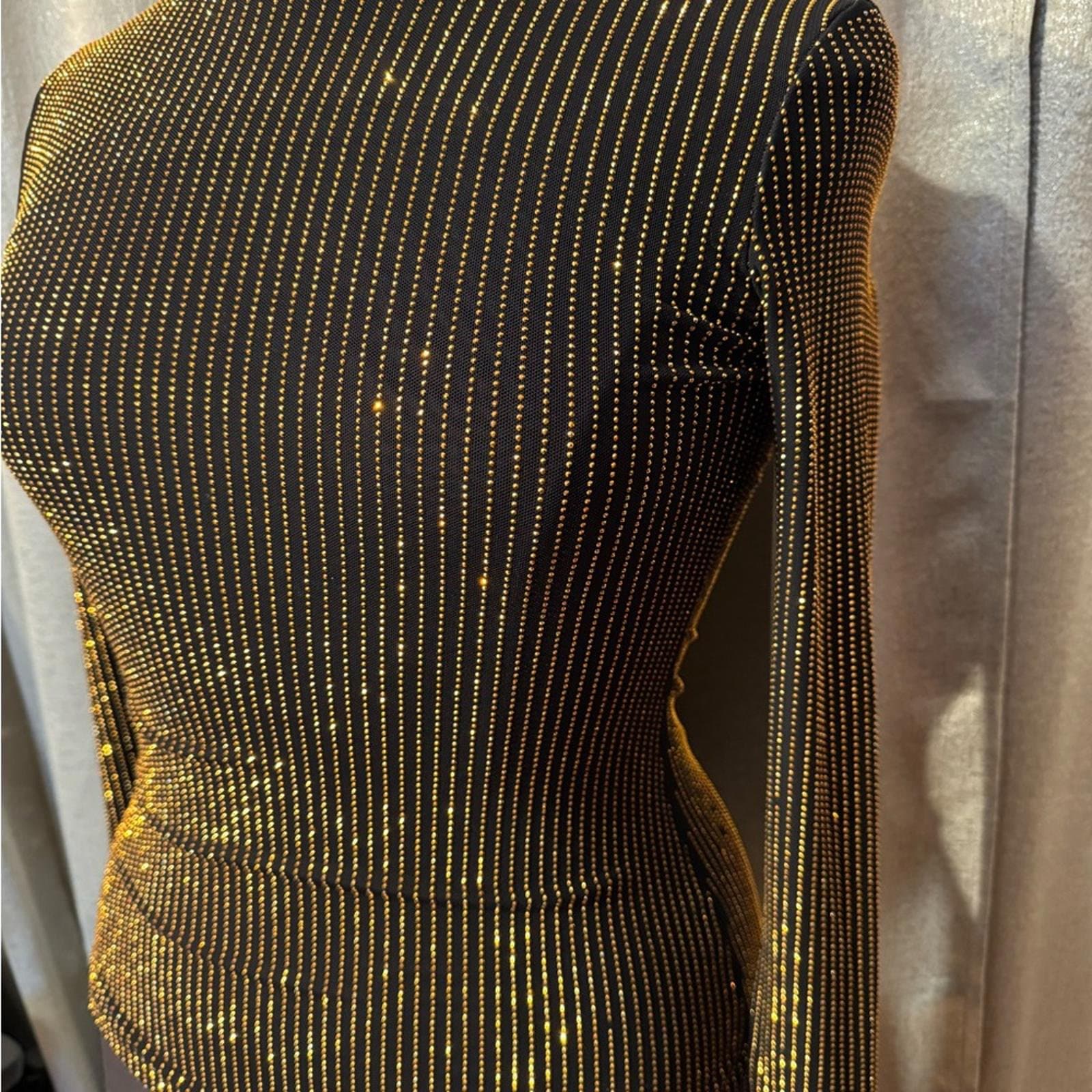 AKIRA Black and Gold Ribbed Long Sleeve Top - Thumbnail 3