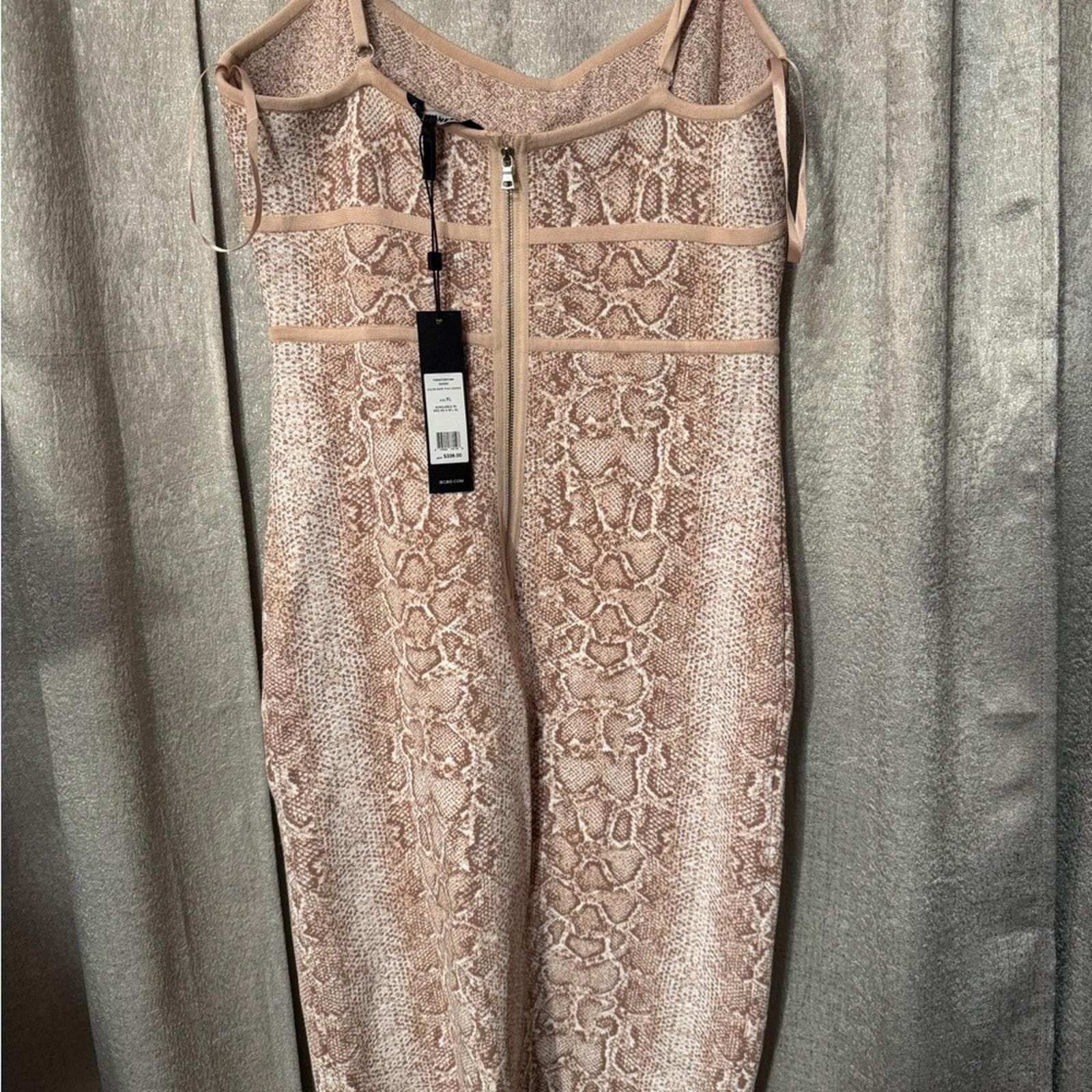 BCBGMAXAZRIA Snakeskin-Print Bodycon Cocktail Dress - Thumbnail 4