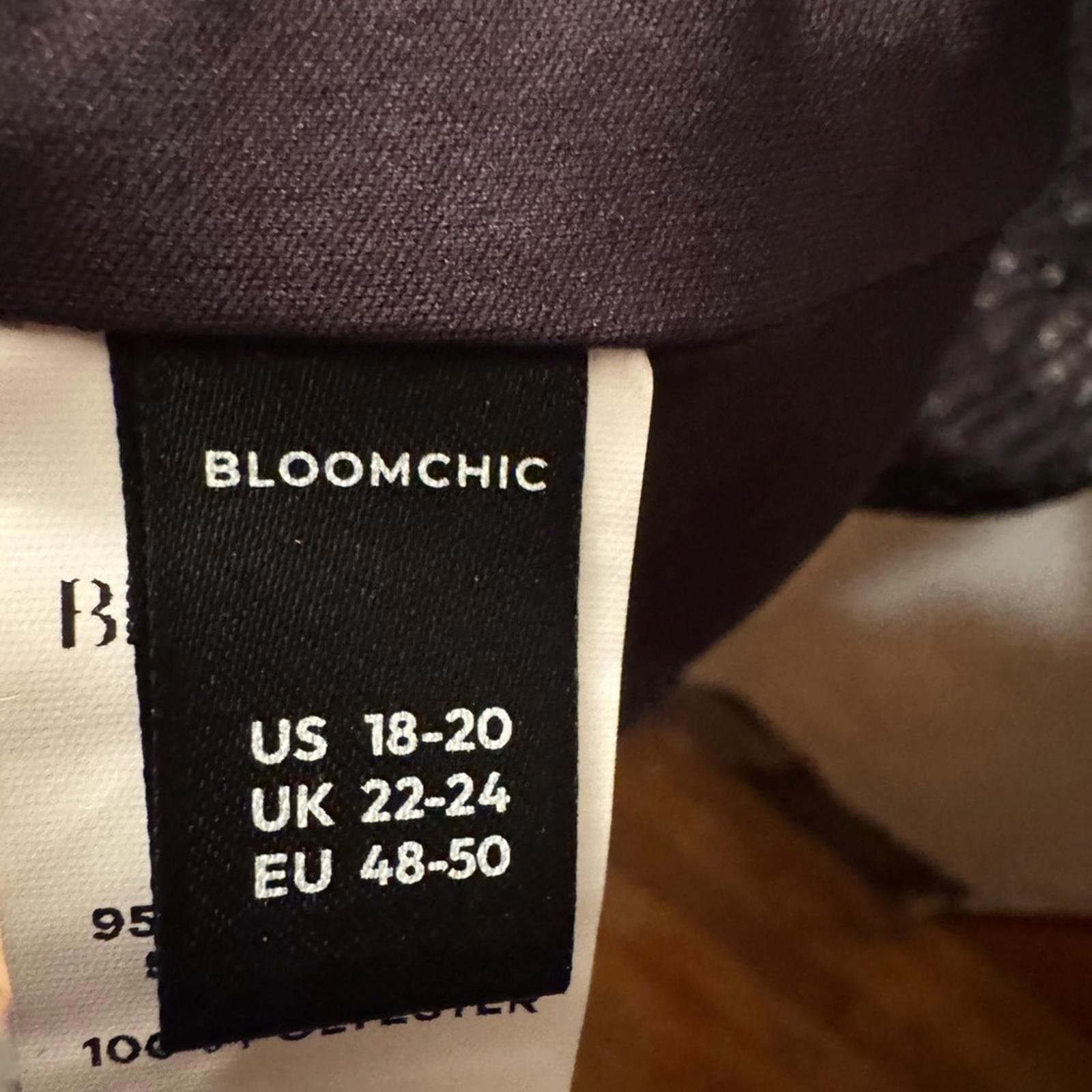 BloomChic Black Sequin V-Neck Maxi Dress with Front Slit - Thumbnail 6