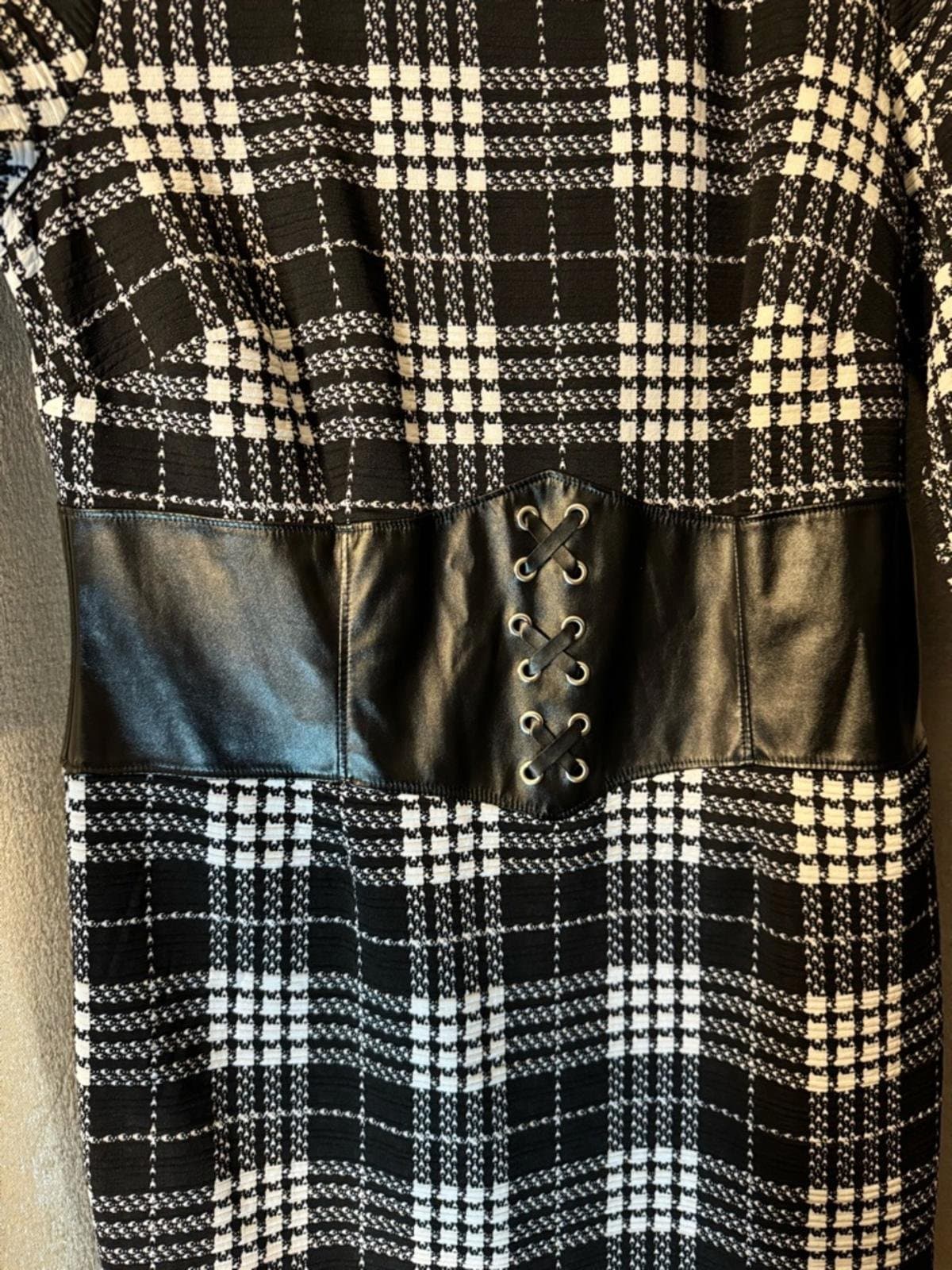 New York & Company Black and White Plaid Pencil Skirt - Thumbnail 4