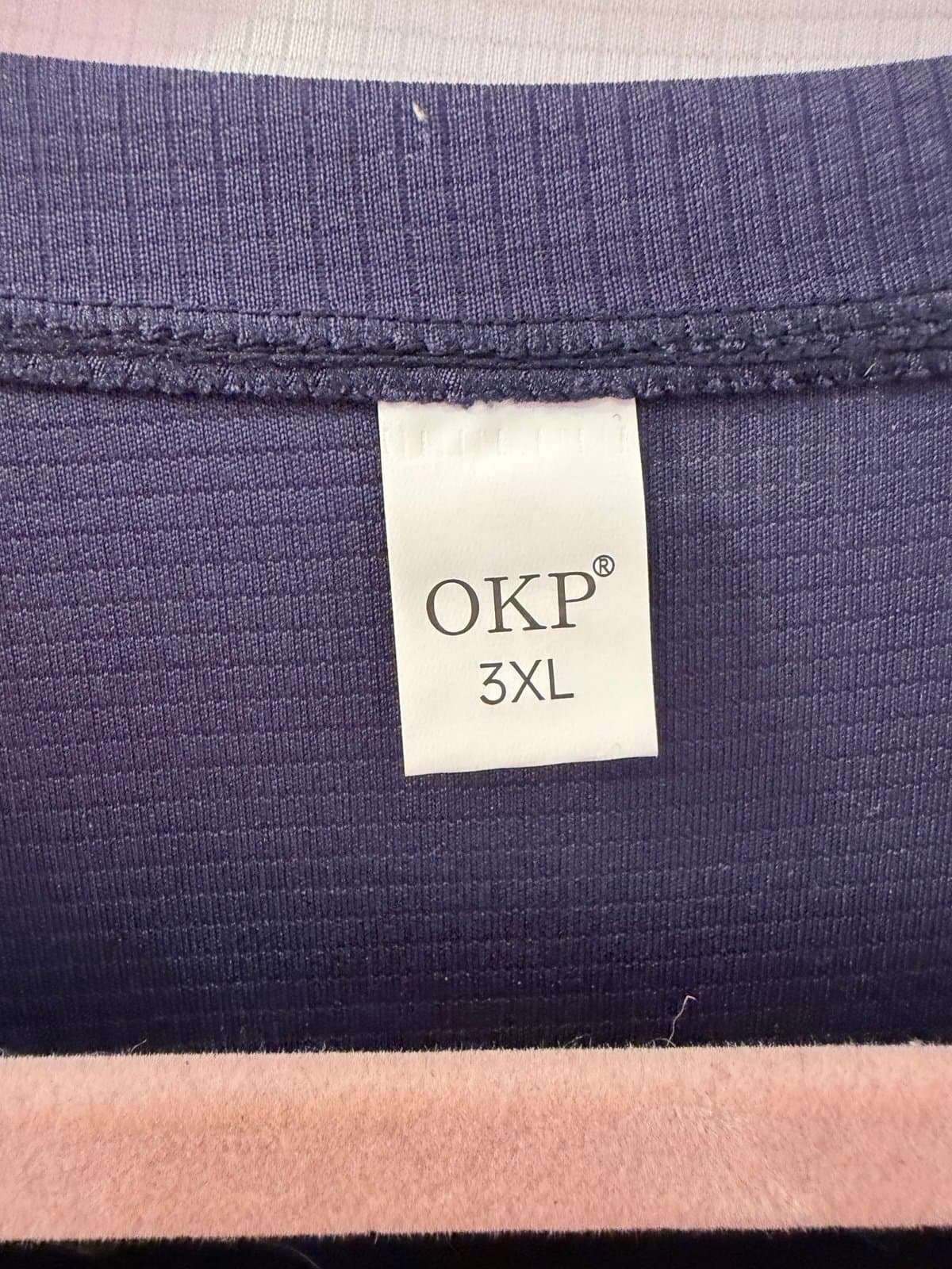 Dragonfly inn T-shirt - Thumbnail 3