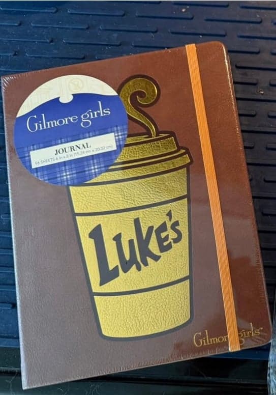 Gilmore Girls book and journal - Thumbnail 2
