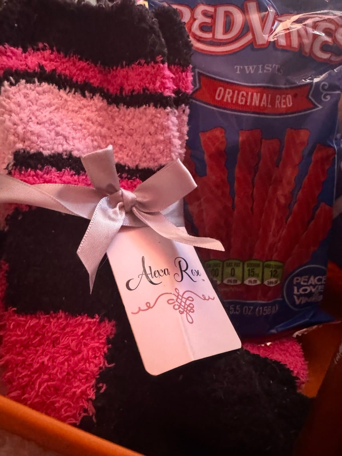 Rory Gilmore bath and body works basket - Thumbnail 4