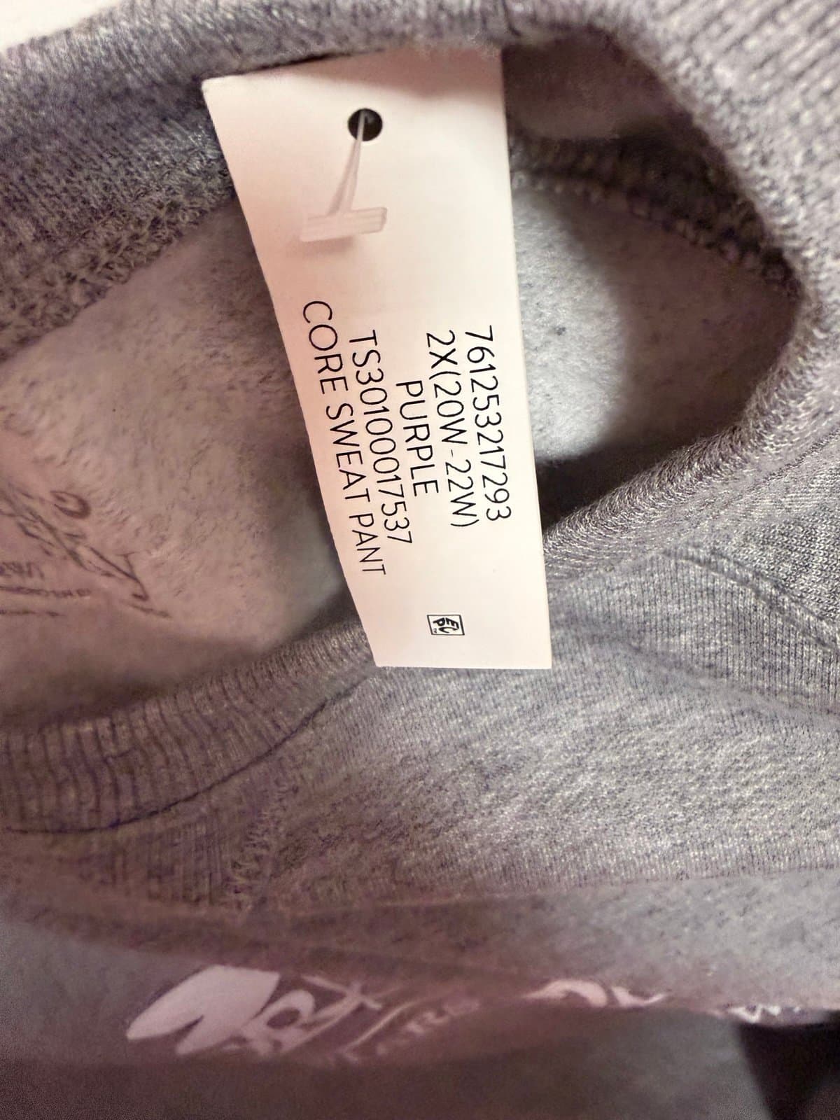 Dragonfly inn sweatshirt - Thumbnail 3