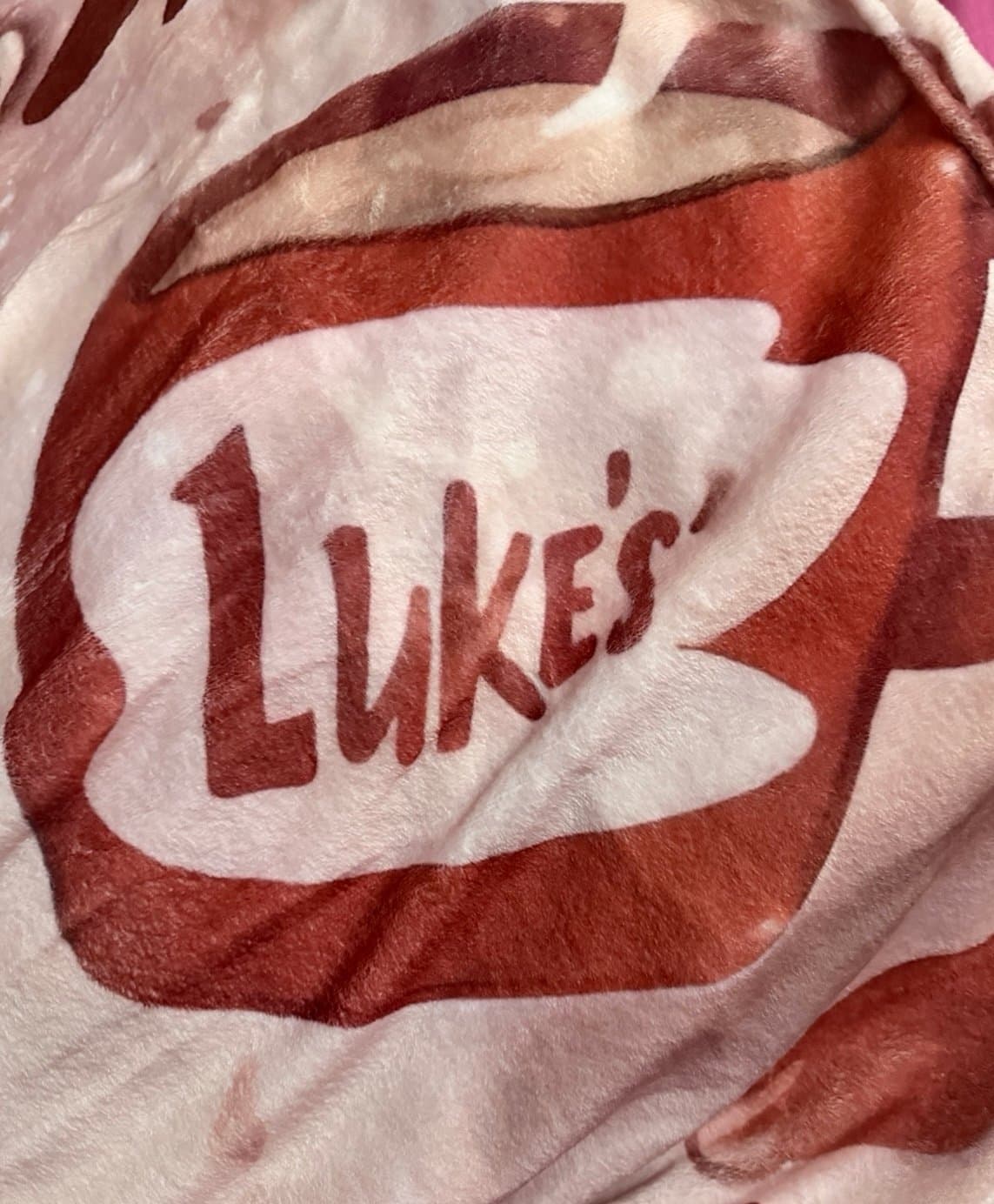 Gilmore girls inspired valentines blanket - Thumbnail 3